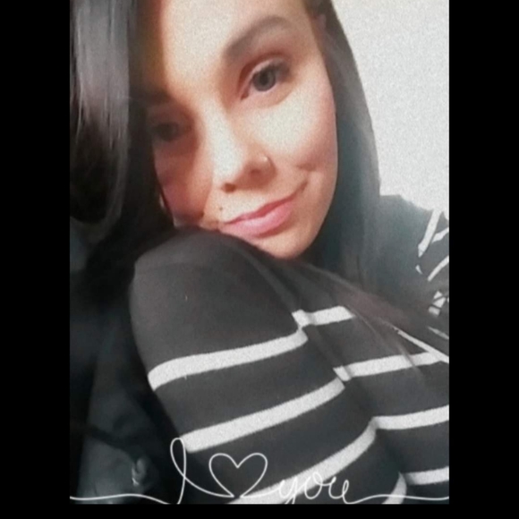 Meet your Posher, Cyn💚!! - Picture 9 of 16